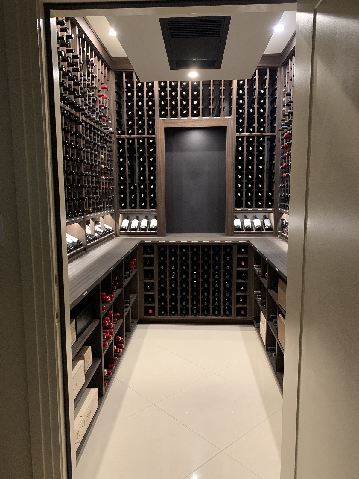 Beautiful Design of Wine Cellar Racks